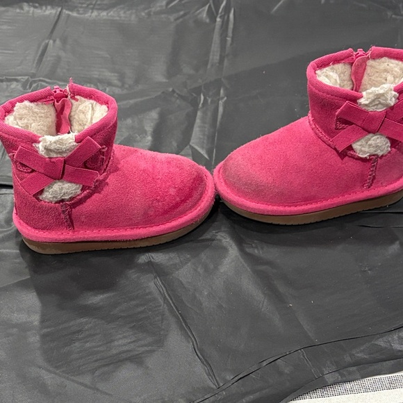 Koolaburra Pink Kids Boots - Picture 6 of 9